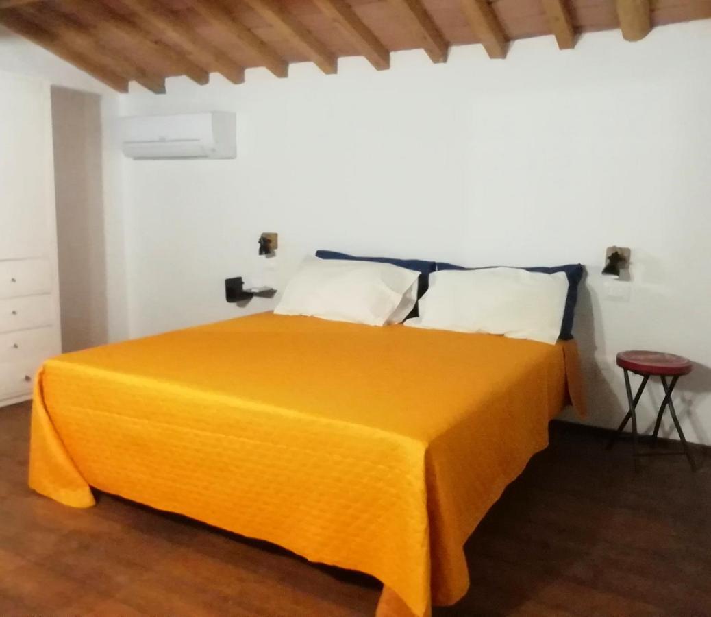 Agriturismo Fattoria Le Caprine Gambassi Terme Eksteriør billede